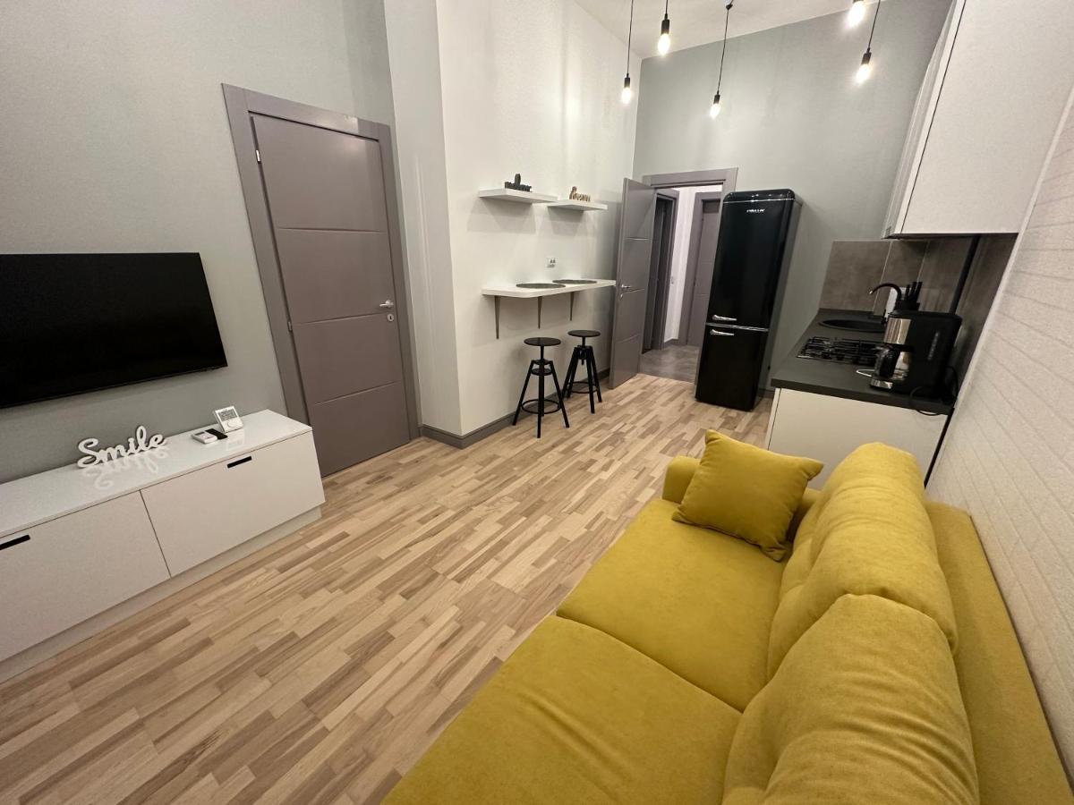 Mojo-Jojo / A Funky Stay Iasi Exterior photo