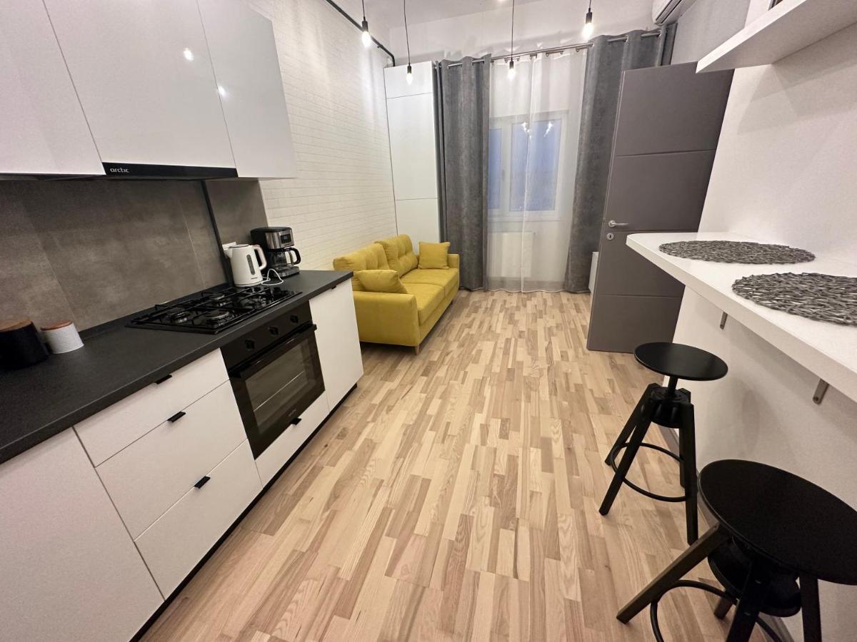 Mojo-Jojo / A Funky Stay Iasi Exterior photo