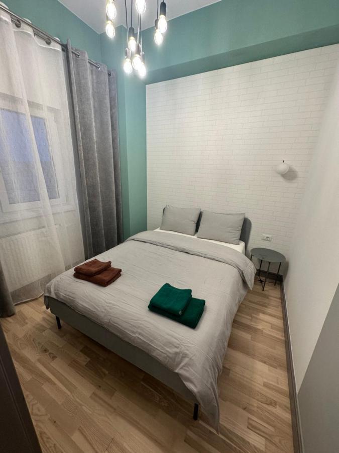Mojo-Jojo / A Funky Stay Iasi Exterior photo